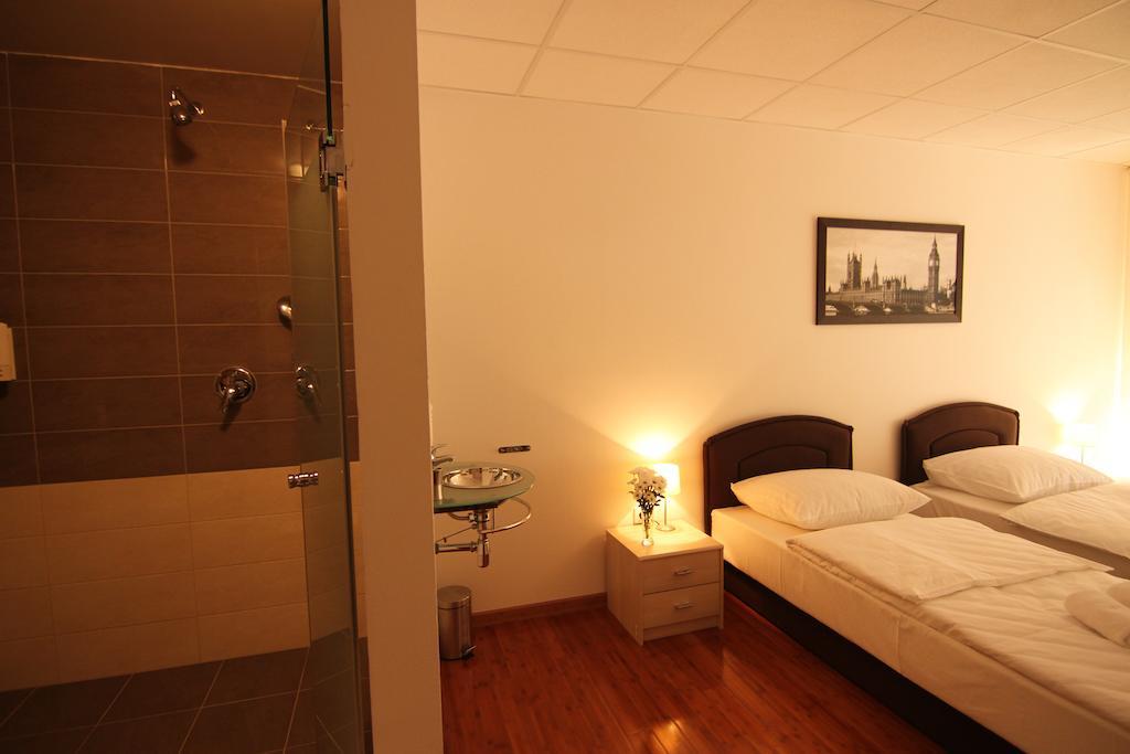 Rooms Xxl Zagreb Bagian luar foto