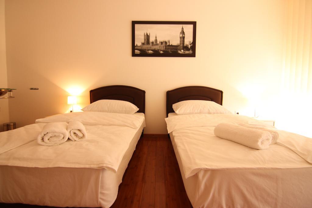 Rooms Xxl Zagreb Bagian luar foto