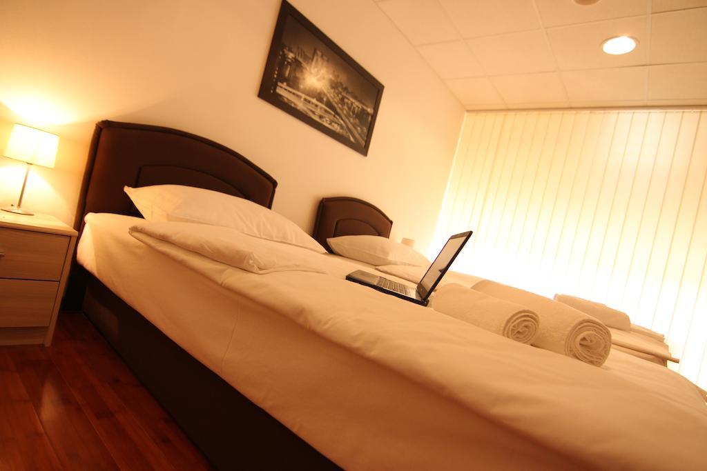 Rooms Xxl Zagreb Ruang foto
